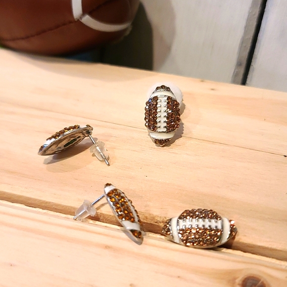 Football NFL sport theme stud earrings - brown rhinestone white enamel NWT - Picture 9 of 9